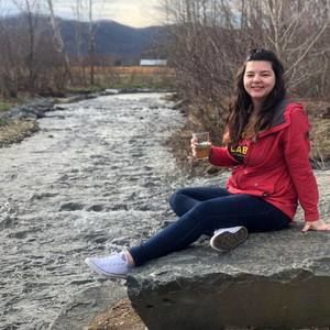 Meet your Posher, Olivia